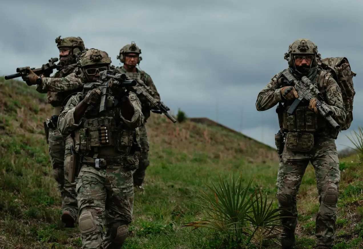 B.E. Meyers Dagir soldiers